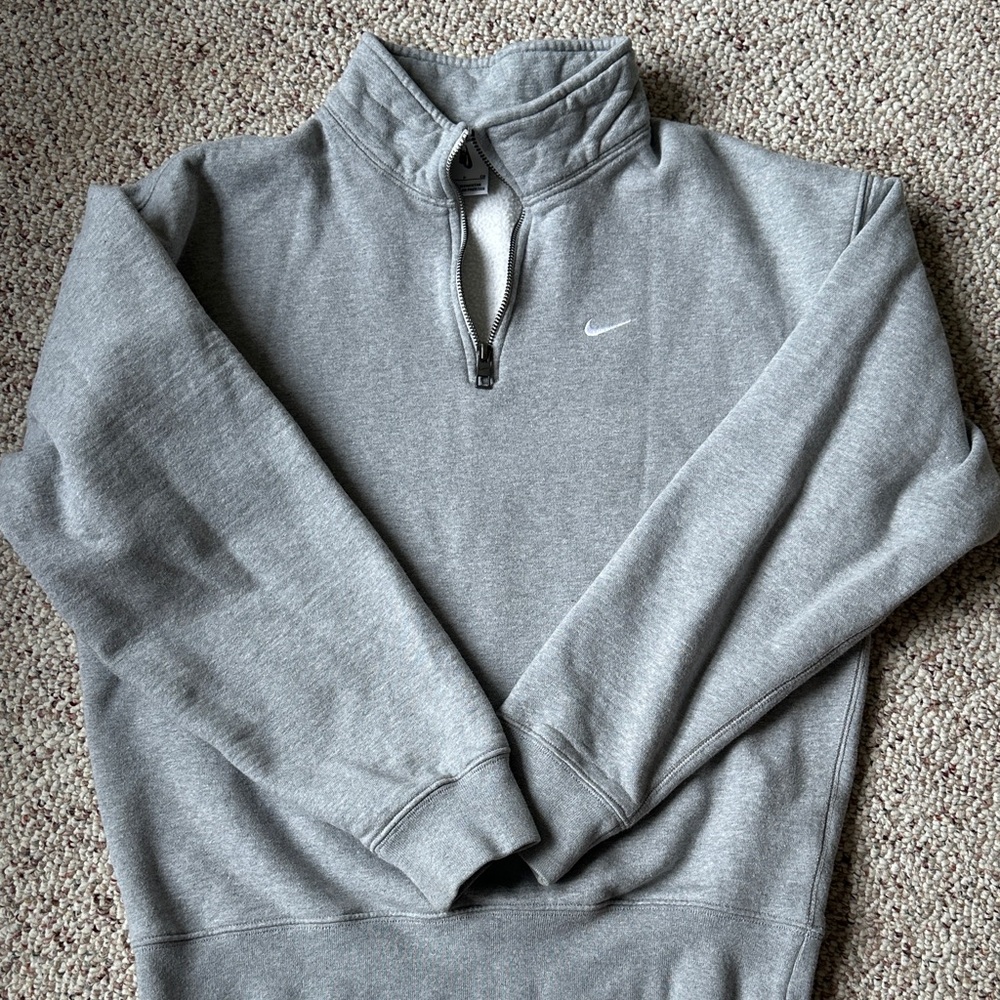 Nike Men's Gray Zip-Up Sweater